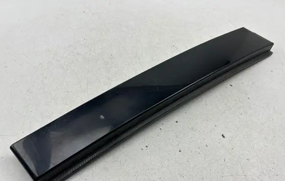 Volkswagen Sharan Rear door glass trim molding 7N0839901