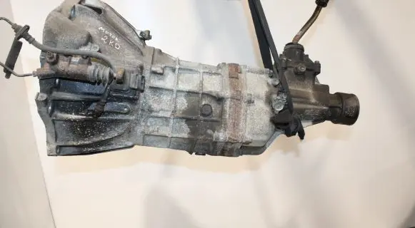Toyota Hilux (AN10, AN20, AN30) Manual 5 speed gearbox