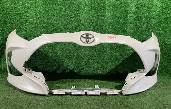 Toyota Yaris XP210 Front bumper