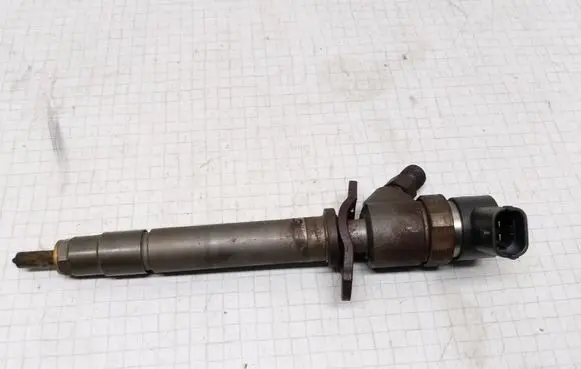 Volvo S60 Fuel injector 0445110078 8658351