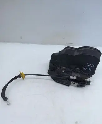 BMW X3 E83 Front door lock