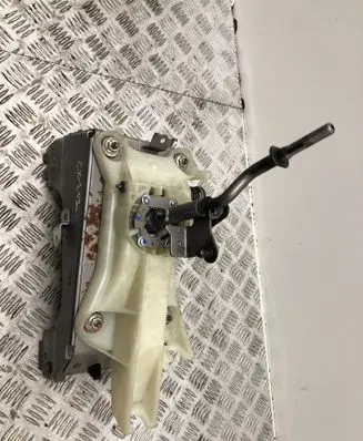Mazda CX-7 Gear shifter/selector EH1446100 EH14B