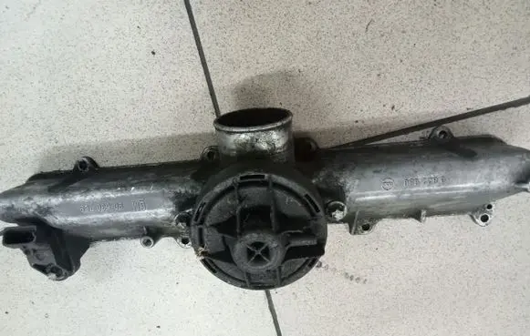 Opel Vectra C Intake manifold 90530759