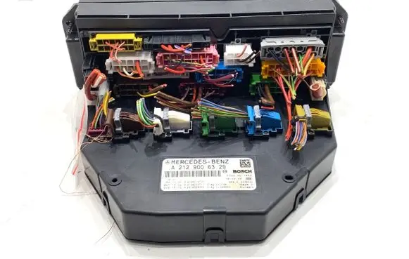 Mercedes-Benz CLS C218 X218 Fuse box set A2129006329
