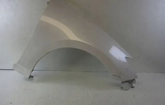 Mazda 6 Fender 000