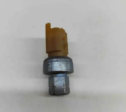 Citroen DS7 Crossback Air conditioning (A/C) pressure sensor 9673006380