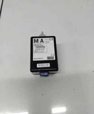 Toyota Auris E180 Door control unit/module 8974002100 61B657000 657UN822218