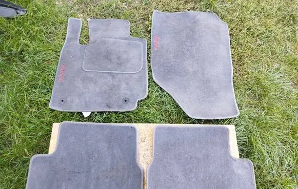 Nissan Micra Car floor mat set 