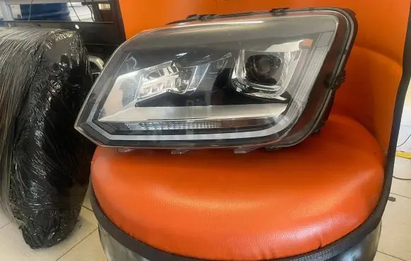 Volkswagen Amarok Headlight/headlamp 2H1941015AF 90062211