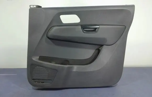 Volkswagen Amarok Door card panel trim set 2H0868102C