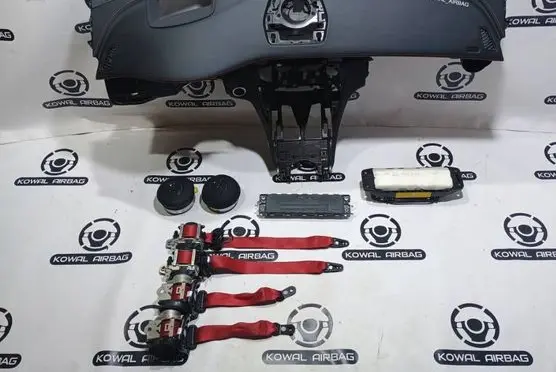 Mercedes-Benz C W205 Dashboard A2056806206 A0008608300 A2058600002