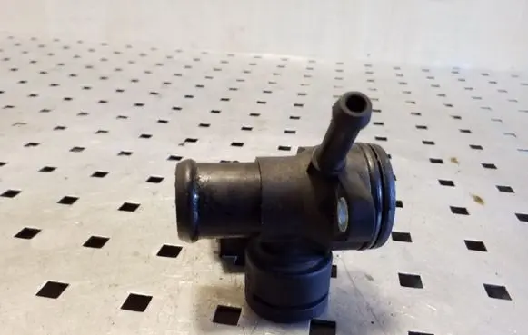 Audi TT TTS Mk2 Engine coolant pipe/hose 06J1211326