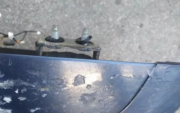 Subaru Outback (BS) Tailgate/trunk/boot hinge