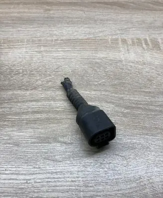 Volkswagen Golf V Plug wire 1J0973713
