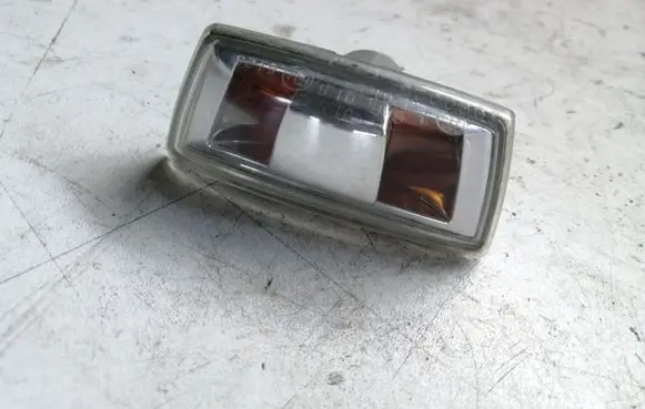 Opel Insignia A Front fender indicator light T090025