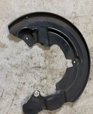Volvo V40 Front brake disc dust cover plate 31317159