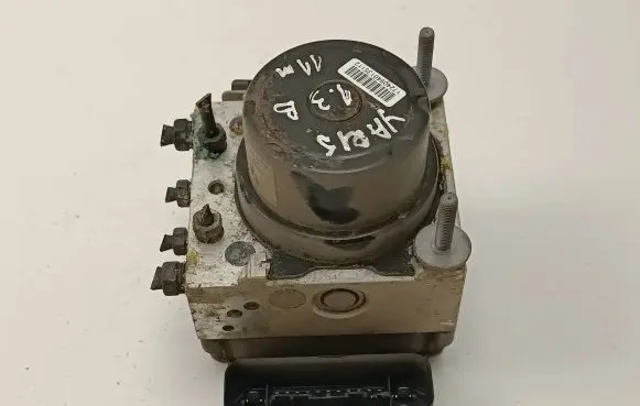 Toyota Yaris ABS Pump 895410D170 445400D100