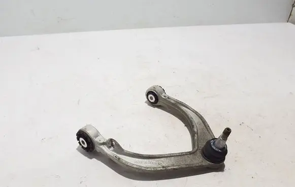Volvo XC60 Front lower control arm/wishbone 32395242