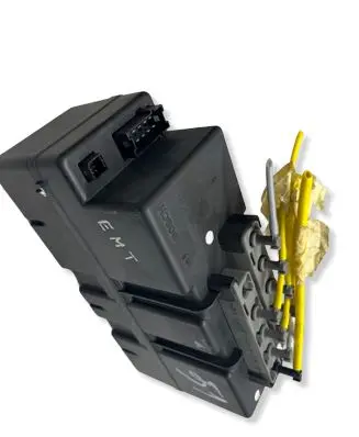 Mercedes-Benz S W220 Central locking vacuum pump 2208000348