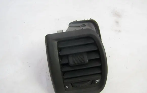 Skoda Fabia Mk2 (5J) Dash center air vent grill 5J0819701