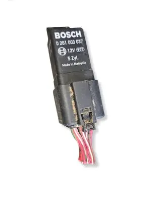 Volvo XC90 Glow plug pre-heat relay 0281003037
