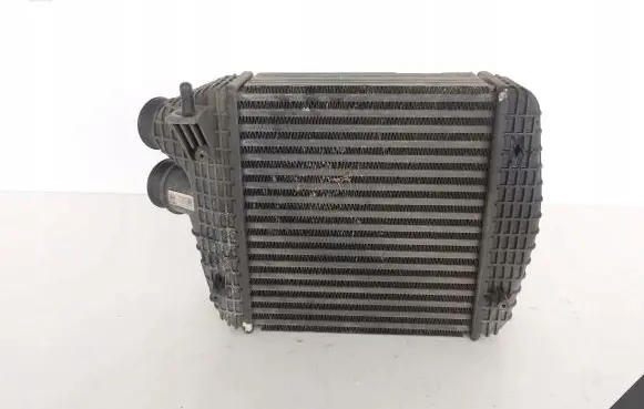 Maserati Levante Intercooler radiator 670009833