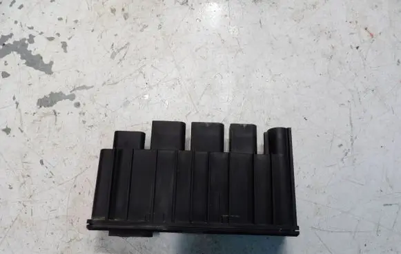 BMW 1 F40 Current control relay 8661071 18576710 19B1001L0084