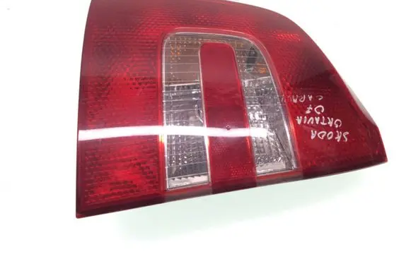 Skoda Octavia Mk2 (1Z) Rear/tail lights 1Z9945095