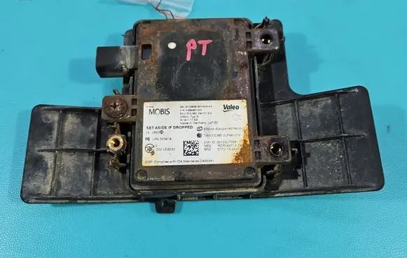 Hyundai Santa Fe Central body control module 4Z95851000 IMPRK1564568