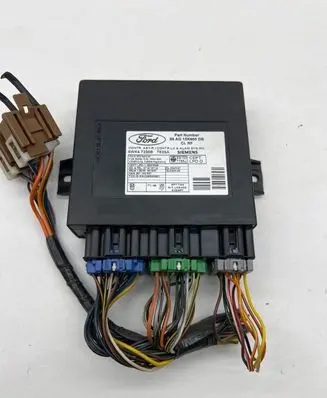 Ford Focus Comfort/convenience module 98AG15K600DB 5WK47230B
