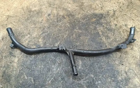 Volkswagen Golf VII Engine coolant pipe/hose 04E121070AC