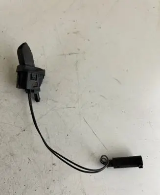 Land Rover Discovery Sport Windshield washer spray nozzle 