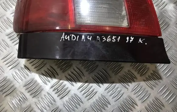 Rear/tail light trim molding