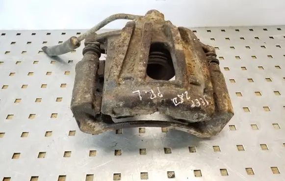 Jeep Cherokee III KJ Front brake caliper 135418