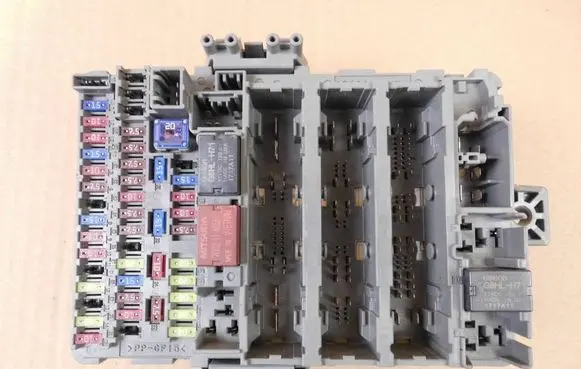 Honda CR-V Fuse box set T1EG232