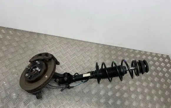 Suzuki Swift III Front wheel hub spindle knuckle