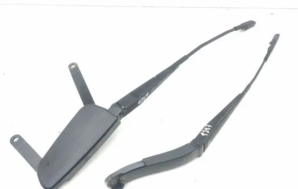 Mercedes-Benz ML W164 Front wiper blade arm 24027217