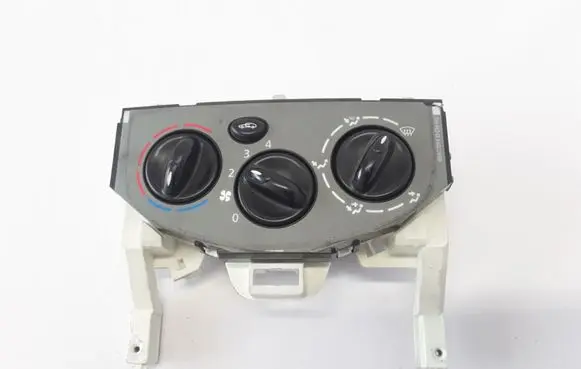 Renault Trafic II (X83) Air conditioner control unit module 7701050314