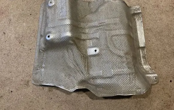 Exhaust heat shield