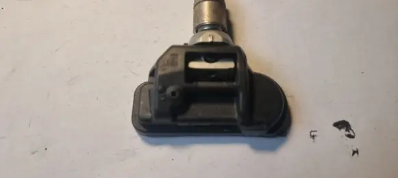 Opel Zafira C Tire pressure sensor 13581560