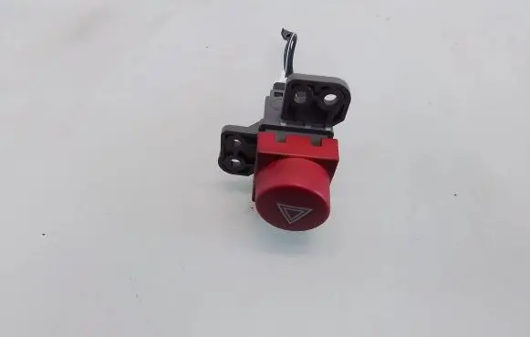 Subaru Outback Hazard light switch