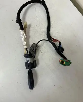 Peugeot 807 Ignition lock 36353100 9648445180