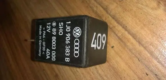 Volkswagen New Beetle Other relay 1j0906383b 89800300