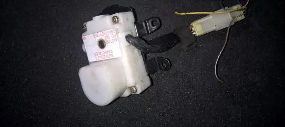 Mitsubishi Sigma Air flap motor/actuator mb439074 caa501a069