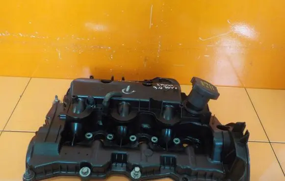 Land Rover Range Rover Evoque L538 Rocker cam cover 12MB29