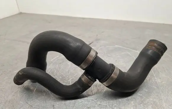 Opel Astra H Engine coolant pipe/hose 13223886