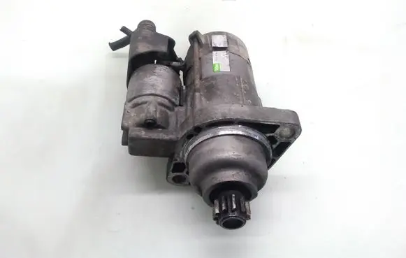 Volkswagen Touran I Starter motor