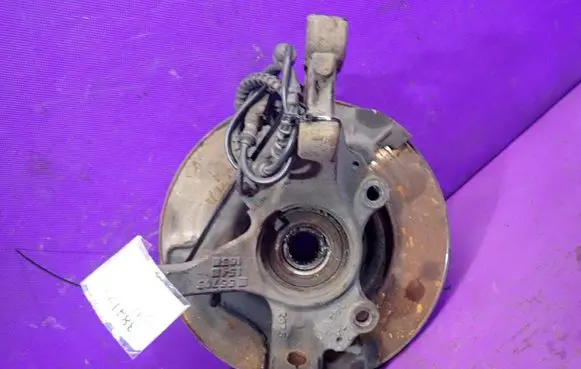 Opel Corsa D Front wheel hub spindle knuckle