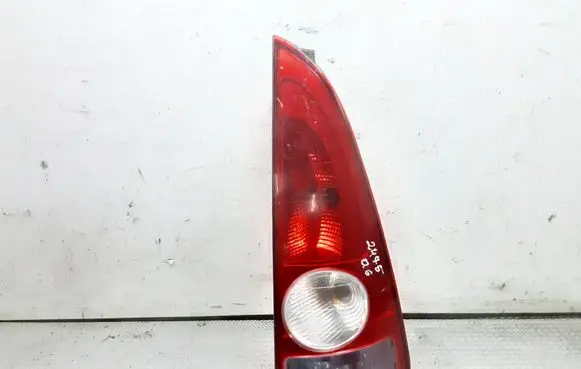Renault Espace - Grand espace IV Rear/tail lights 8200027152