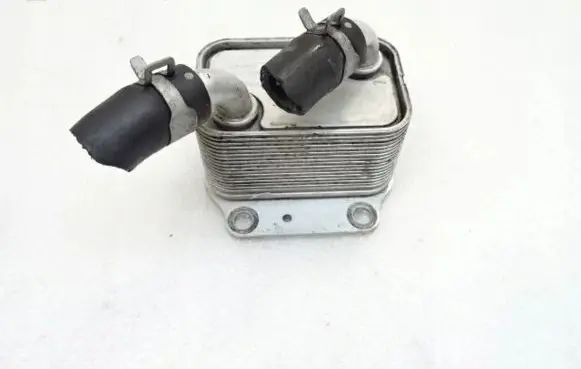 Hyundai Tucson IV NX4 Engine oil radiator 26410-2U000